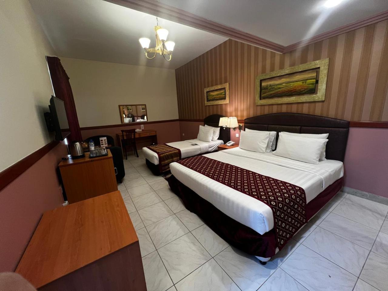 New California Hotel Dubaj Exteriér fotografie